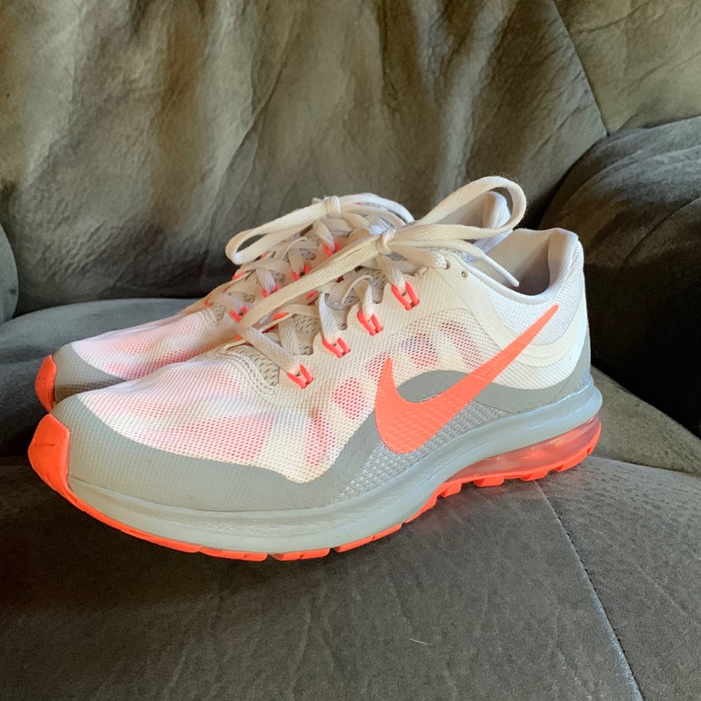 Nike Max Dynasty 2